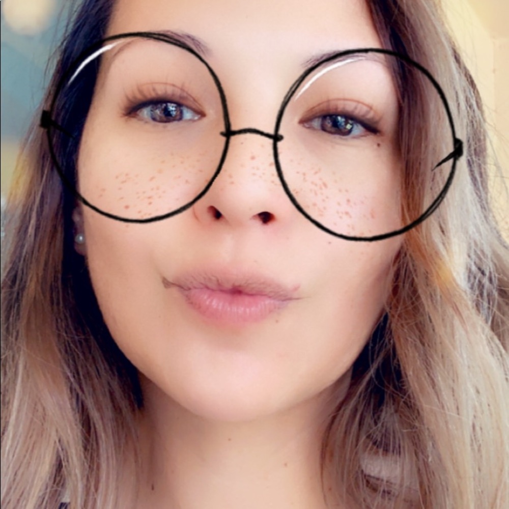 Meet your Posher, Jessica